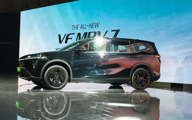 VF MPV 7 photo 6