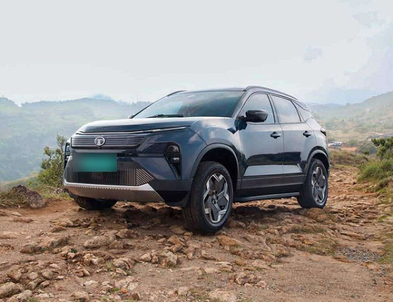 Tata Harrier EV, Six terrain response modes - Normal, Rock Crawl, Mud Ruts, Snow/Grass, Sand and Custom - plus Off-Road Assist