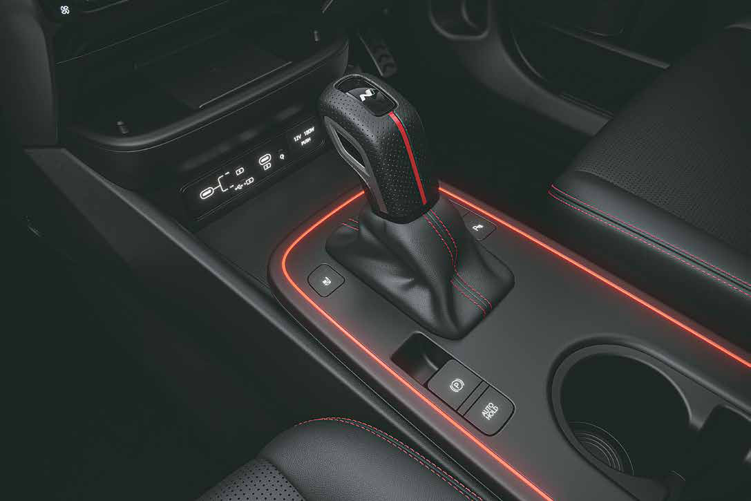 Hyundai Venue N Line — N Line exclusive gear shift knob
