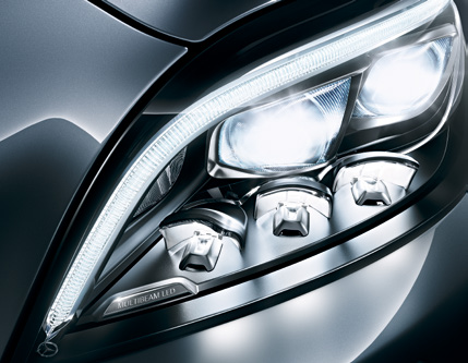 Mercedes-Benz Mercedes-AMG GT 63 S 4MATIC+ — MULTIBEAM LED headlamp with individually controlled LED modules