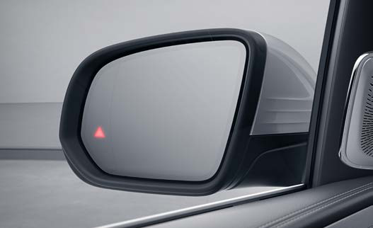 Mercedes-Benz GLE — Blind Spot Assist warning indicator in the exterior mirror.