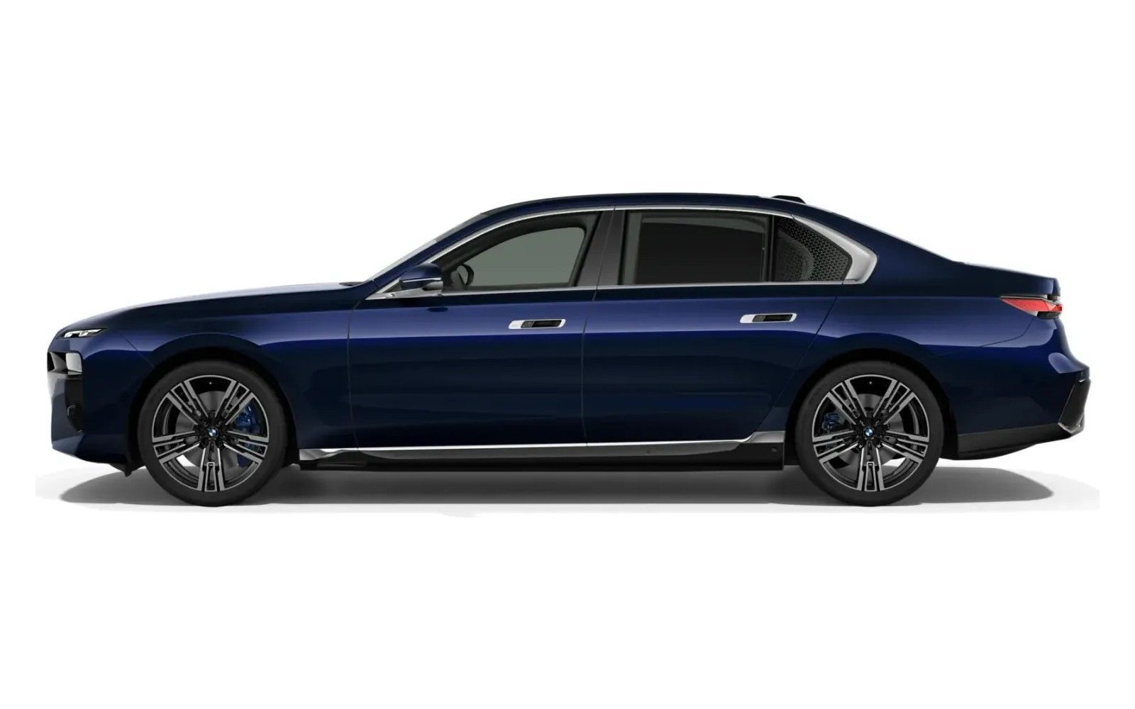 BMW i7 in Individual Tanzanite Blue Metallic
