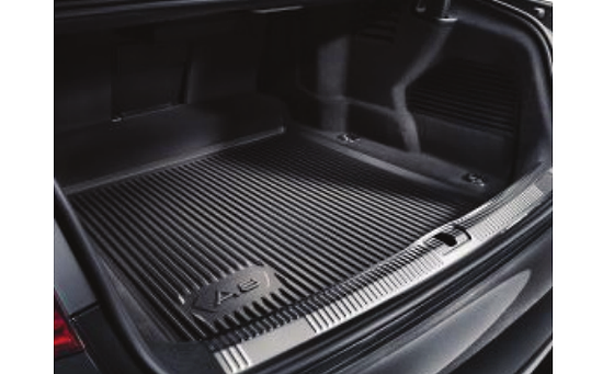 Audi A8 L, Boot with tailored luggage compartment liner and A8 branding