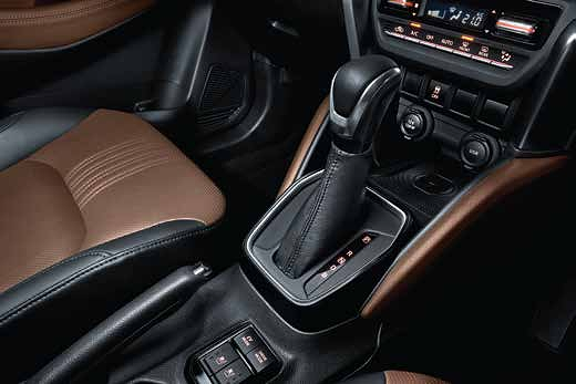 Toyota Urban Cruiser Hyryder, Centre console with automatic transmission gear selector