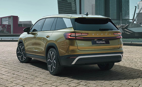Skoda Kodiaq, Full-width connected LED tail lights with illuminated ŠKODA lettering