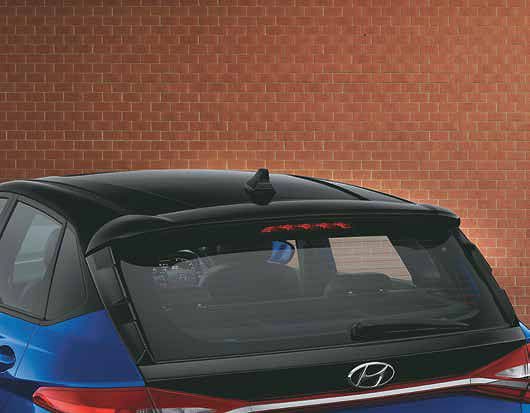 Hyundai i20 N Line, Sporty tailgate spoiler with side wings