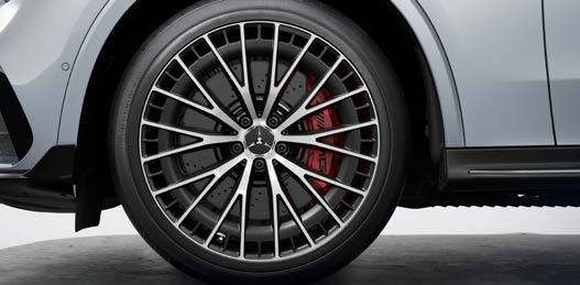 Mercedes-Benz Mercedes-AMG GLC 43 4MATIC Coupe — 53.3 cm (21-inch) AMG Y-spoke light-alloy wheels with red-painted brake callipers.