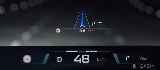 BMW 7 Series, Panoramic Vision head-up display projected across the base of the windscreen