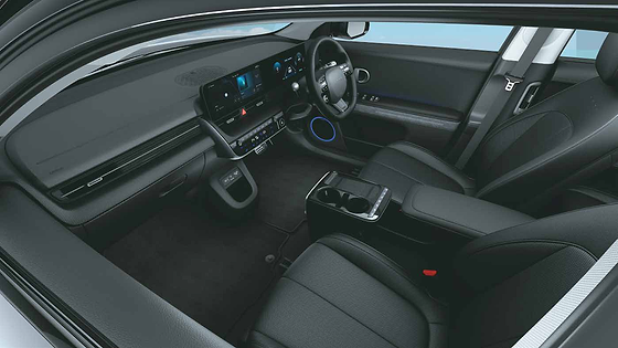 Hyundai Ioniq 5, Sliding centre console with cupholders and armrest