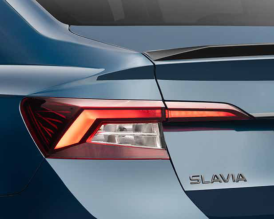 Skoda Škoda Slavia (2022–2026), Crystalline Split LED tail lamp with SLAVIA lettering on the boot lid.
