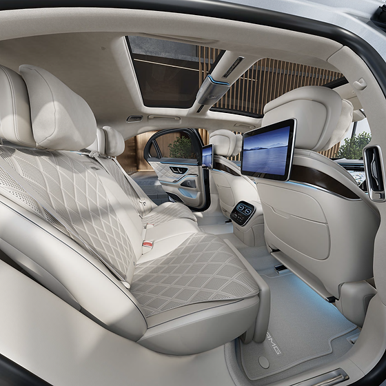 Mercedes-Benz S-Class, Rear executive lounge with reclining seats, twin rear-entertainment displays and panoramic roof