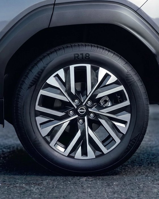 Nissan Tekton, R18 diamond-cut alloy wheels
