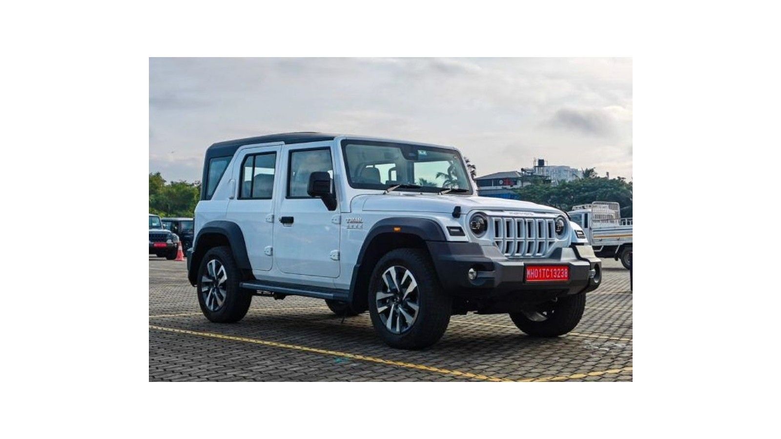 Mahindra Thar Roxx