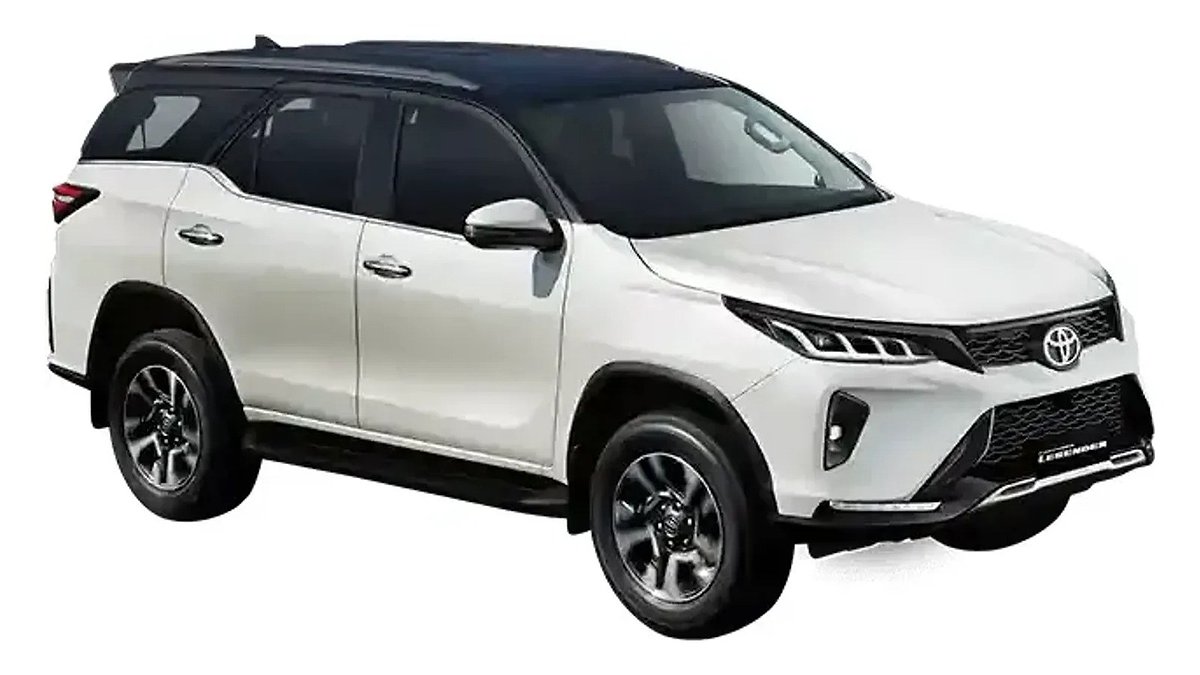 Fortuner Legender in Platinum White Pearl with Black Roof colour
