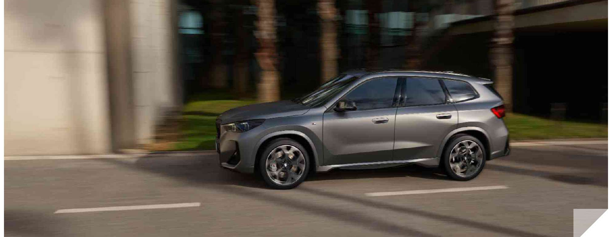 BMW iX1 — iX1 xDrive30 with an electric range of up to 440 km (WLTP)