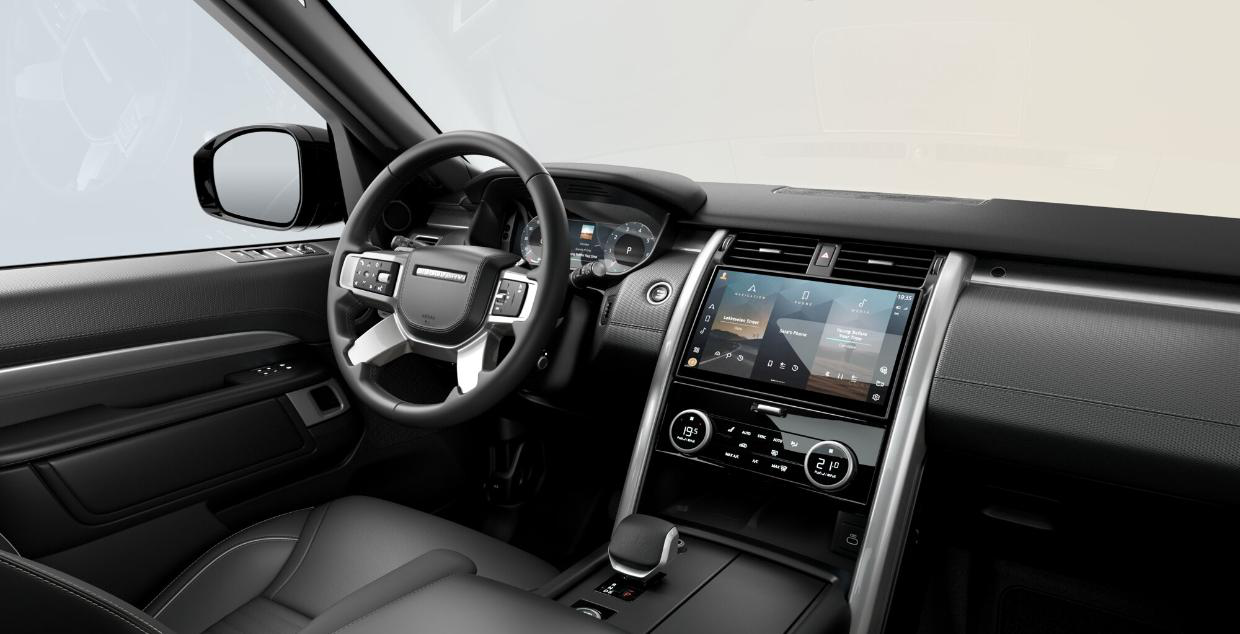 Land Rover Discovery — Cabin with Windsor leather seats, leather multi-function steering wheel and Interactive Driver Display.