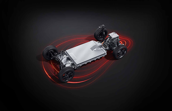 Toyota Urban Cruiser Ebella, Skateboard EV platform with floor-mounted battery and electric motor