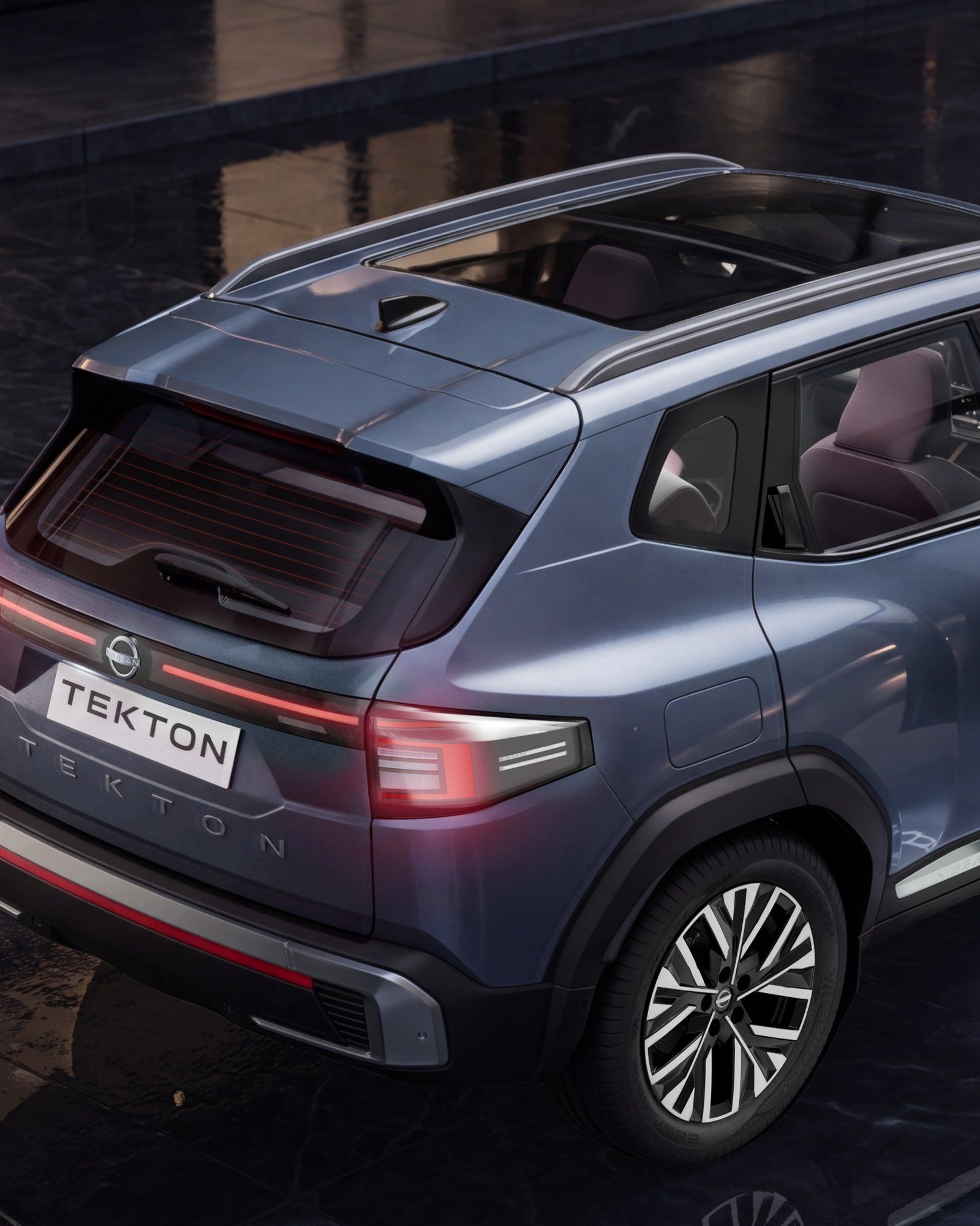 Nissan Tekton — Flush roof rails and the openable panoramic sunroof, seen from above