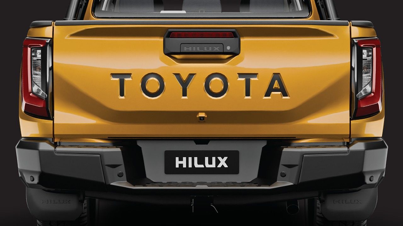 Toyota Hilux photo