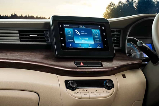 Toyota Rumion, 17.78 cm SmartPlayCast display audio with wireless Android Auto & Apple CarPlay
