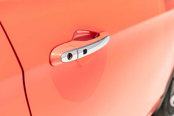 Tata Tiago, Chrome line door handles add a refined accent, with a request sensor for keyless entry