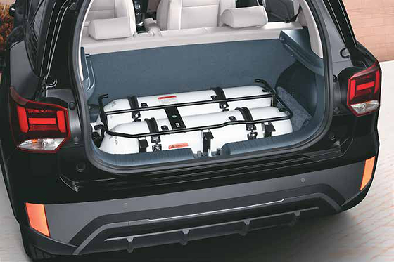 Hyundai Exter, Company-fitted dual-cylinder CNG with 225 l boot space
