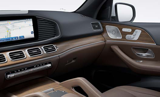 Mercedes-Benz GLE — Dashboard in ARTICO man-made leather with open-pore walnut wood trim.