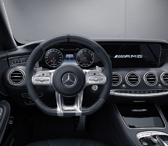 Mercedes-Benz Mercedes-AMG S 63 E Performance — AMG Performance steering wheel with Touch Control buttons and the AMG digital instrument cluster