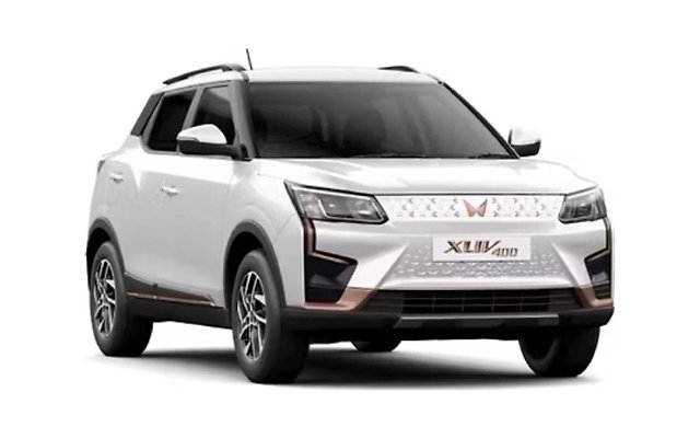 XUV400 photo 1