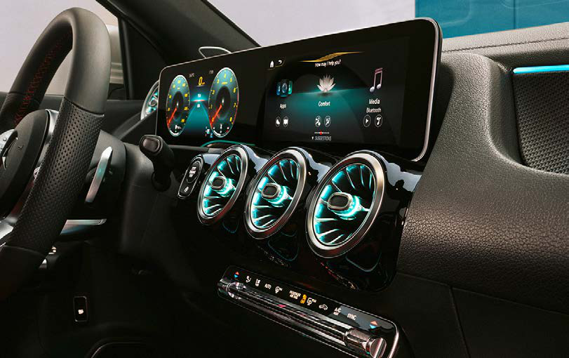 Mercedes-Benz Mercedes-AMG GLA 35 4MATIC — MBUX twin-screen display with 'Hey Mercedes' voice control
