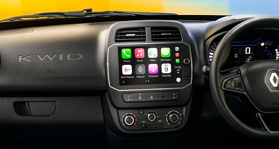 Renault Kwid, 20.32 cm MediaNAV touchscreen with Apple CarPlay and Android Auto smartphone mirroring.