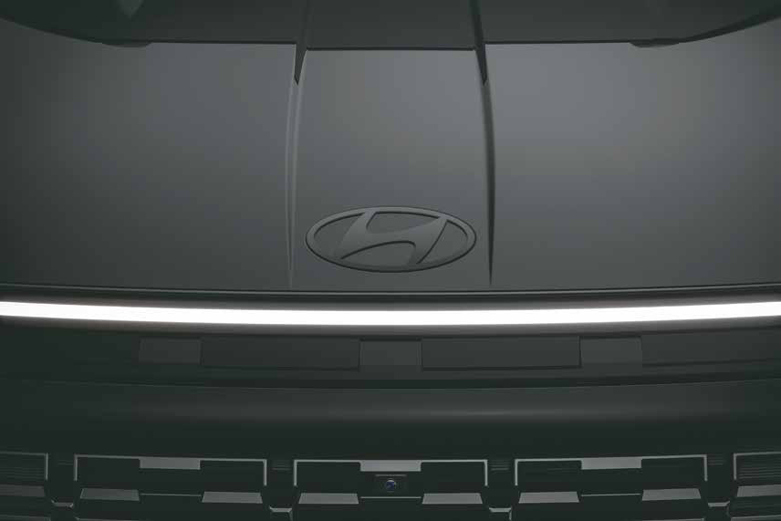 Hyundai Venue — VENUE Knight - matte black Hyundai logo (front & rear)