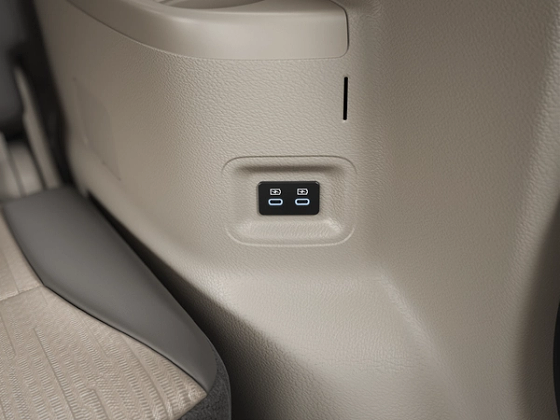 Maruti Suzuki Ertiga, USB Type-C fast charging ports
