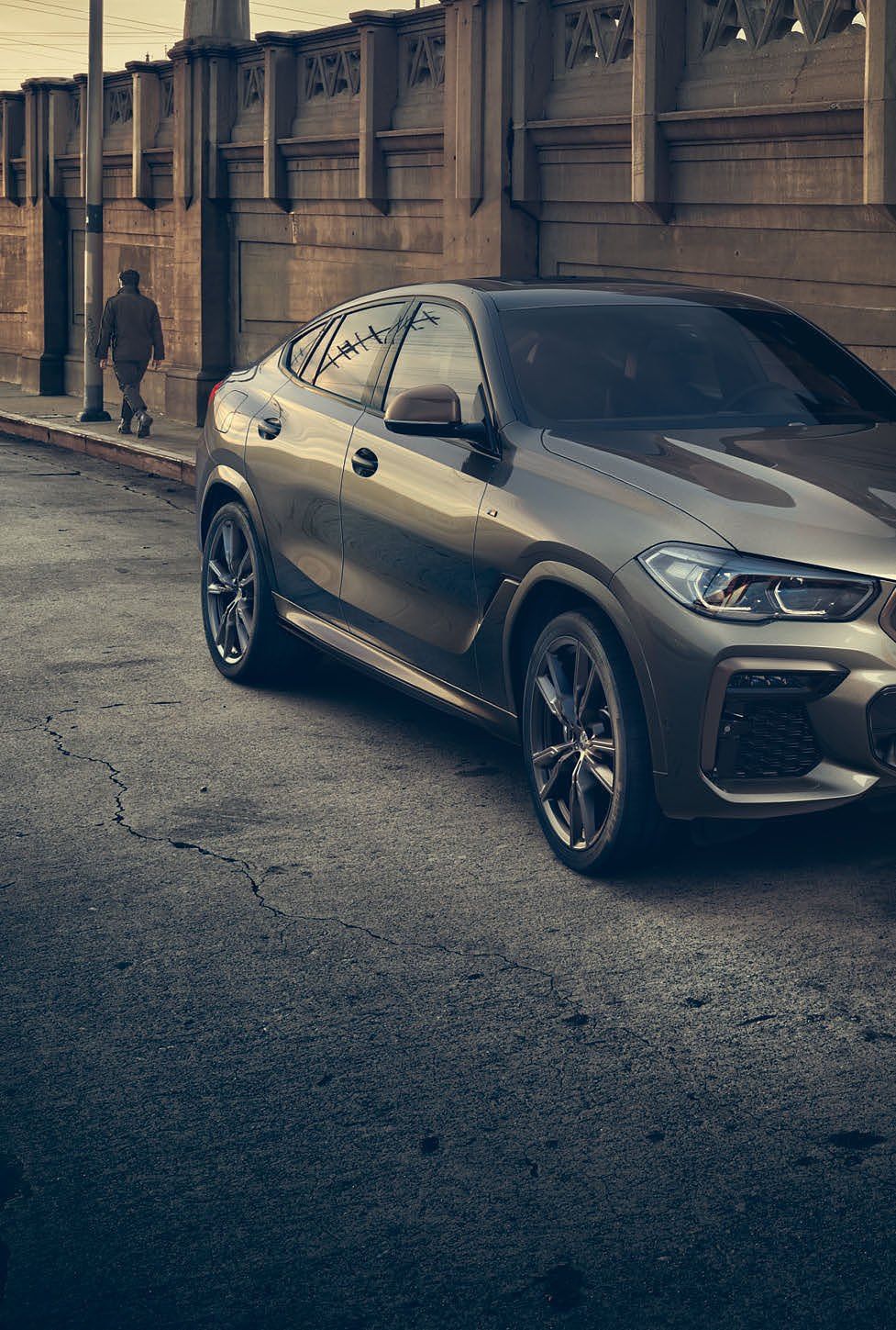 BMW X6 — Broad shoulders and low coupe stance