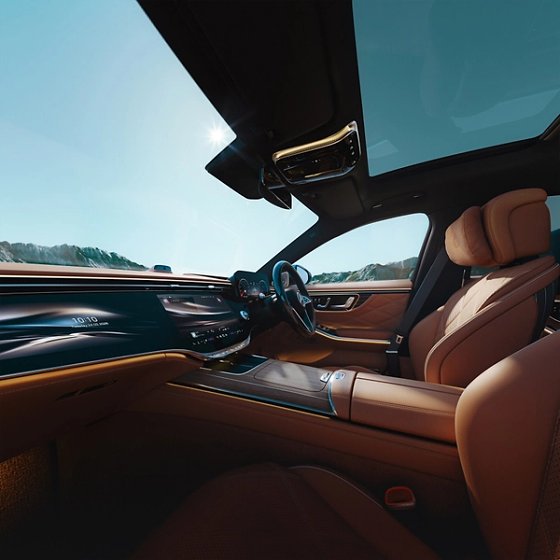 Mercedes-Benz Mercedes-Maybach S-Class, MBUX Superscreen: the central and passenger displays sit under one glass panel ahead of the driver display.