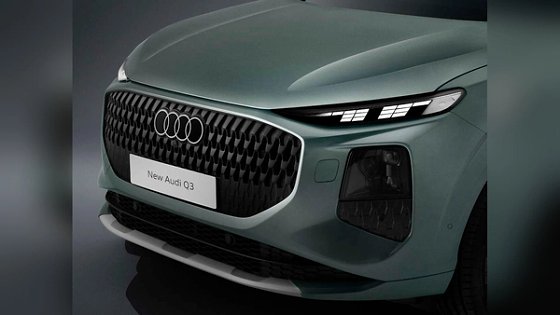 Audi Q3, The new single-frame grille with a three-dimensional honeycomb mesh and the Audi rings moved onto it