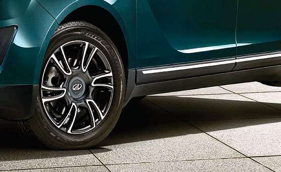 Mahindra Marazzo, Dual-tone machined alloy wheels with body-side cladding