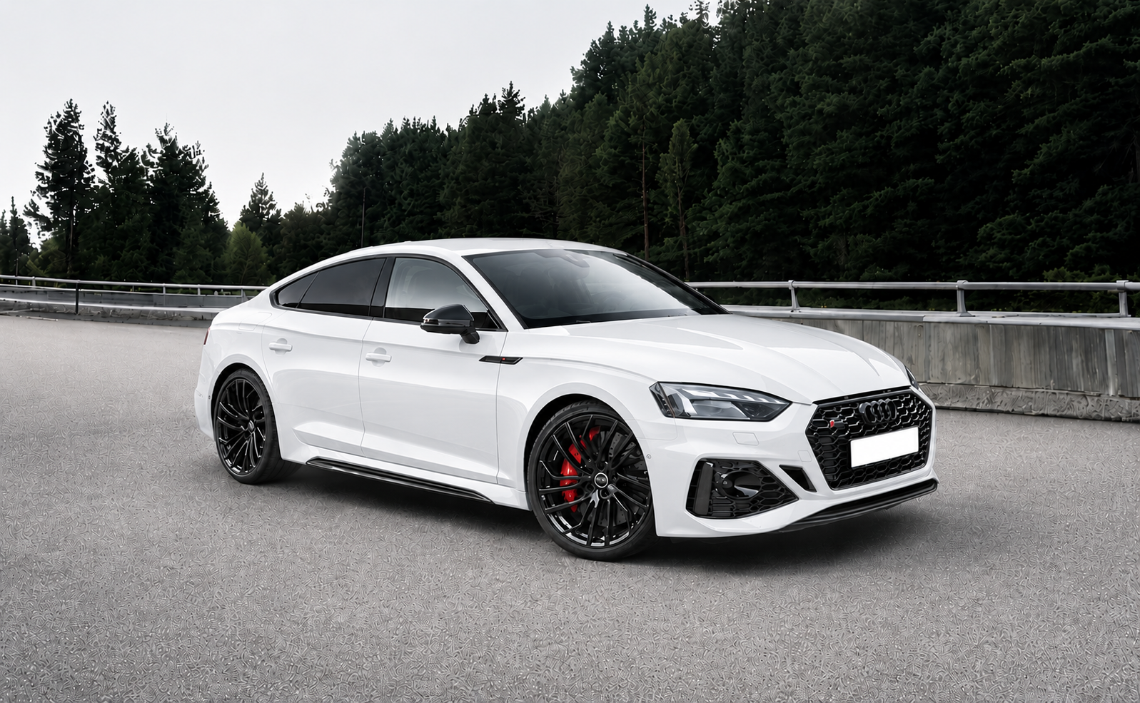 Audi RS5 in Glacier White
