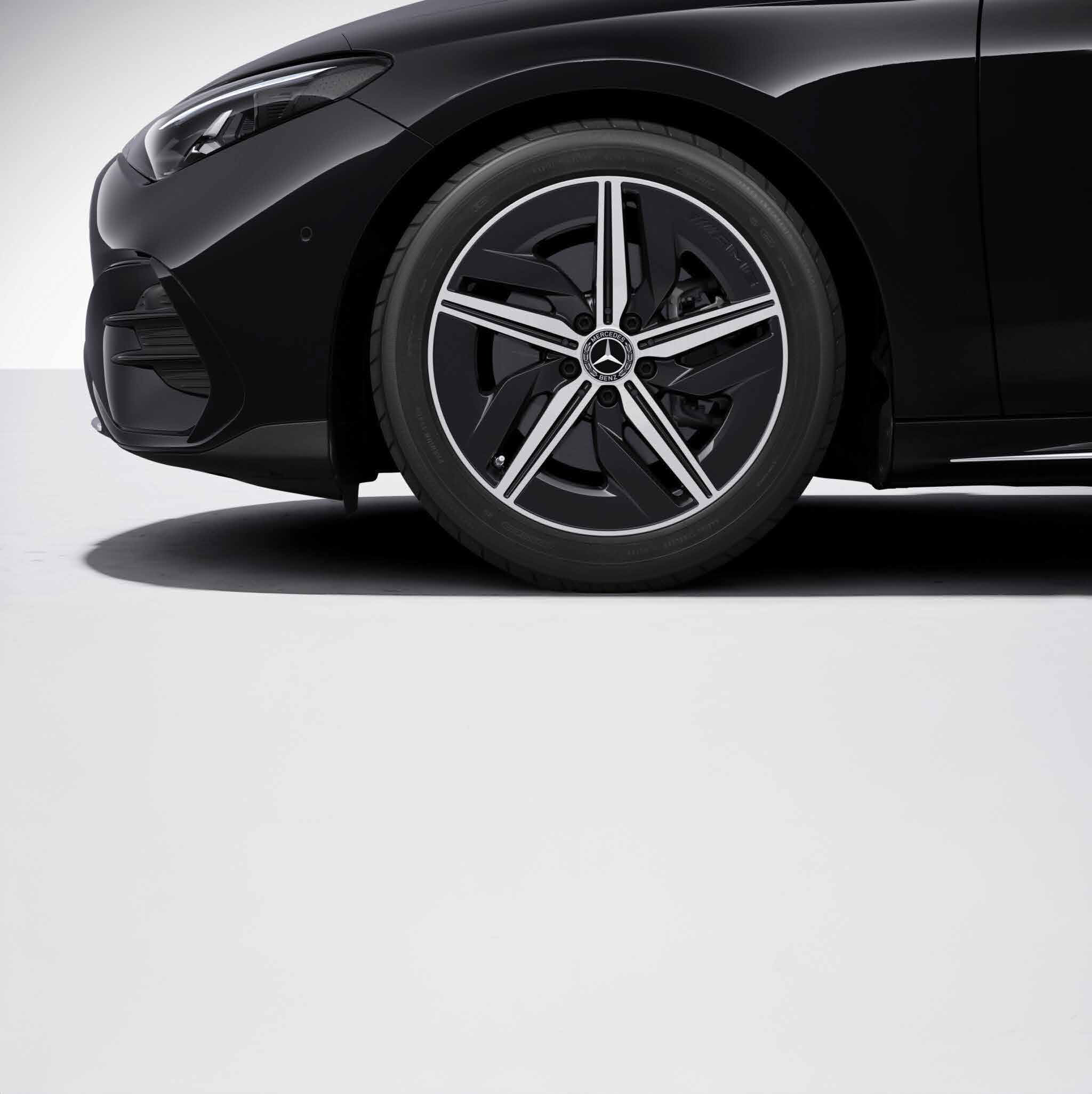 Mercedes-Benz CLA Electric — 45.7 cm (18-inch) AMG 5-spoke light-alloy wheels.
