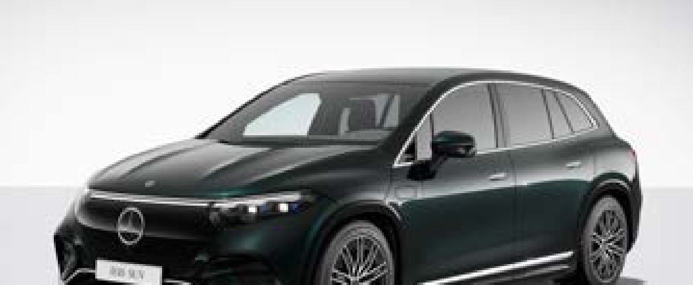 Mercedes-Benz EQS SUV in Emerald Green
