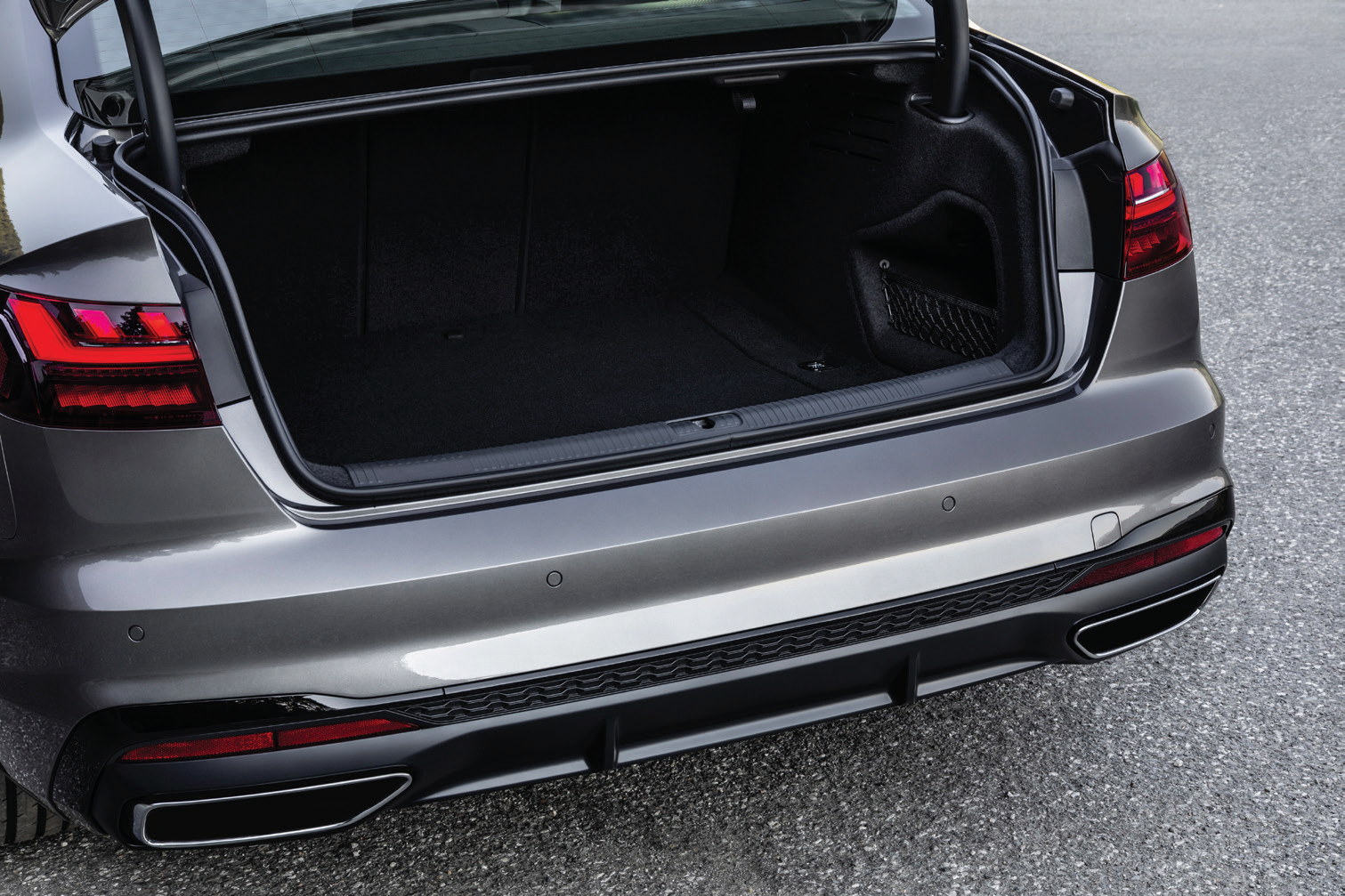 Audi A4 — Boot / luggage compartment with wide load opening