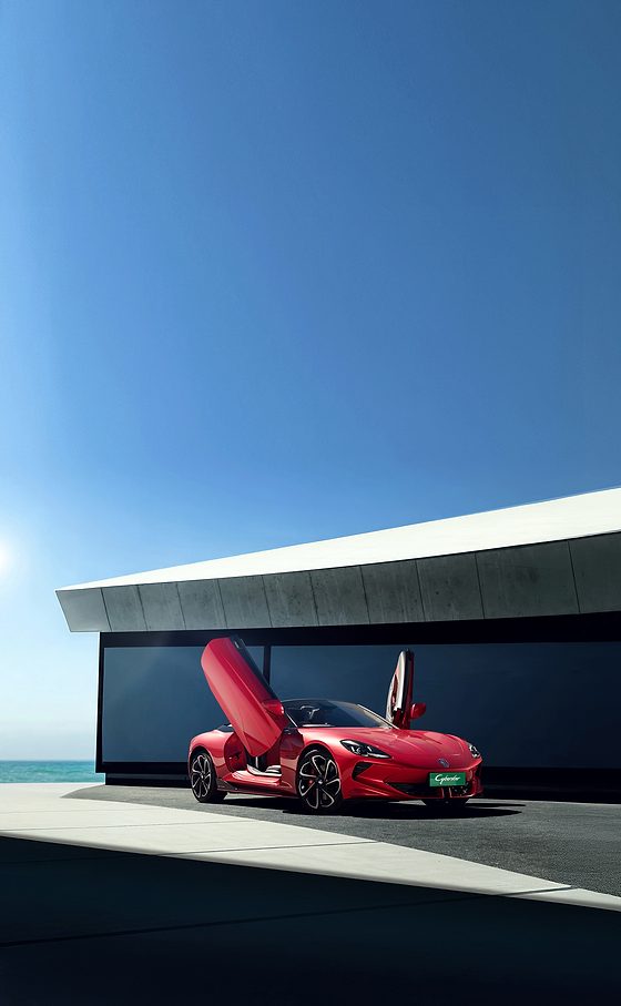 MG Cyberster, First-in-segment electric scissor doors open on both sides
