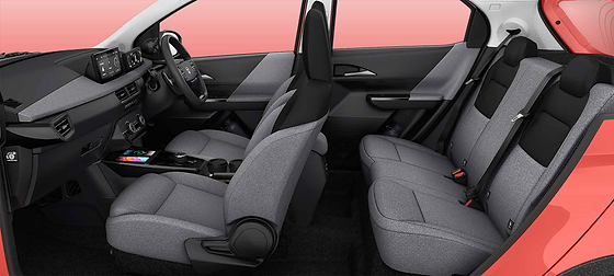 Tata Tiago, Premium dual-tone cabin with melange weave fabric seats and extended under-thigh support
