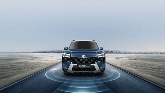 MG Hector Tomahawk PHEV, 11 ADAS functions incl. adaptive cruise, lane keep, AEB and traffic-jam assist (Essence)