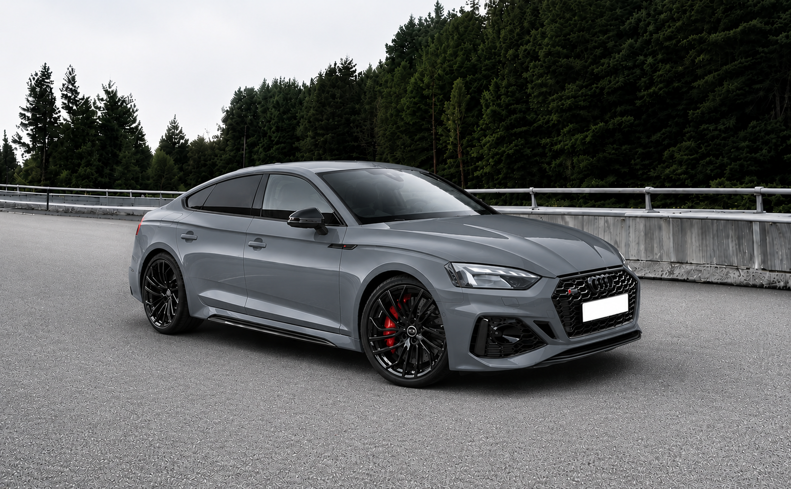 Audi RS5 in Daytona Grey Pearlescent