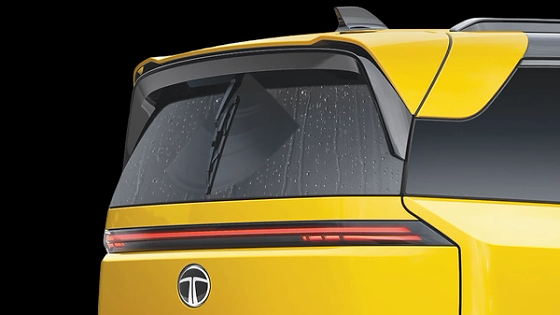 Tata Sierra, Light Saber connected LED tail lamp with a hidden rear wiper and washer tucked under the roof spoiler