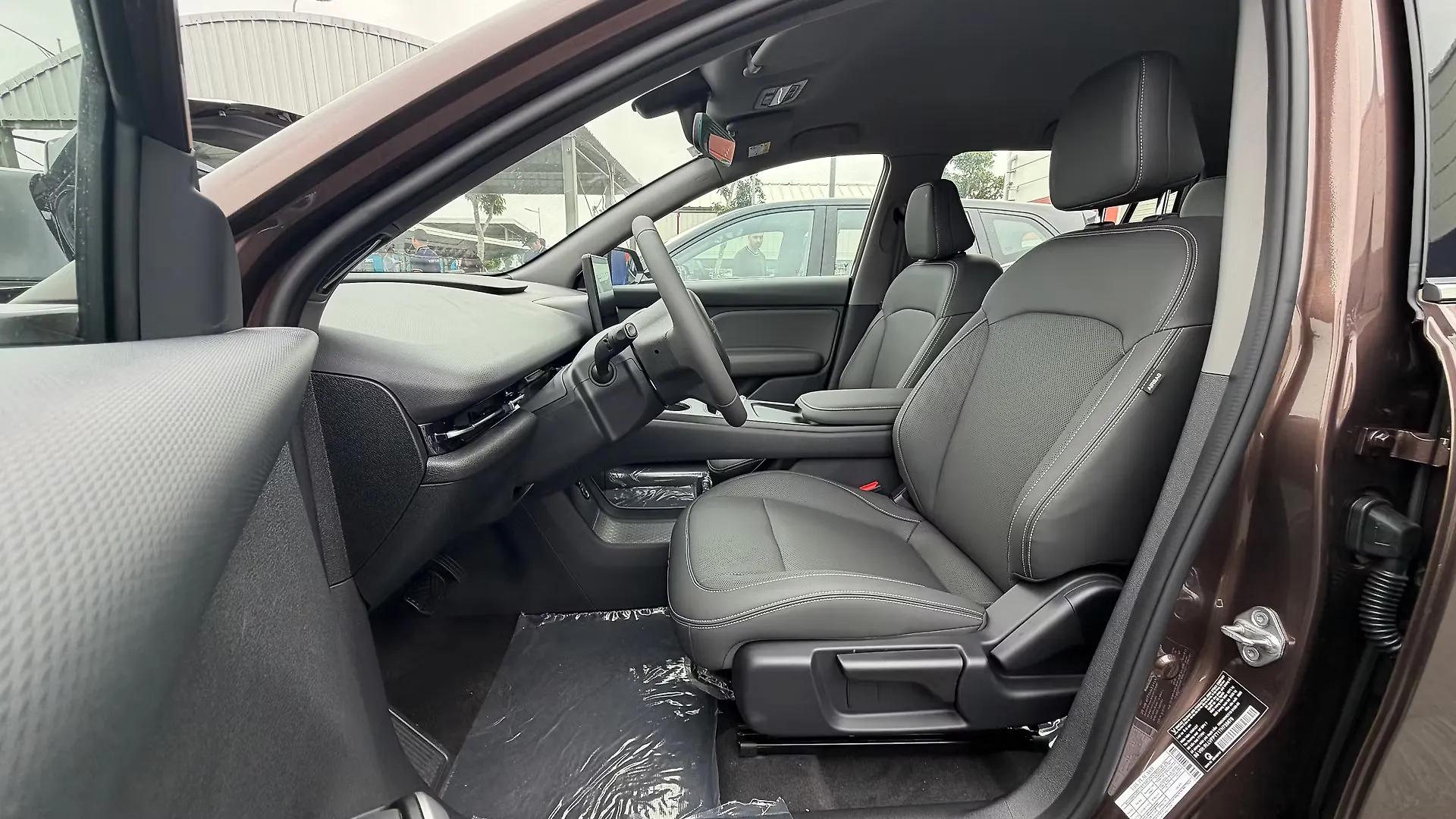 VinFast VF MPV 7 — image 9