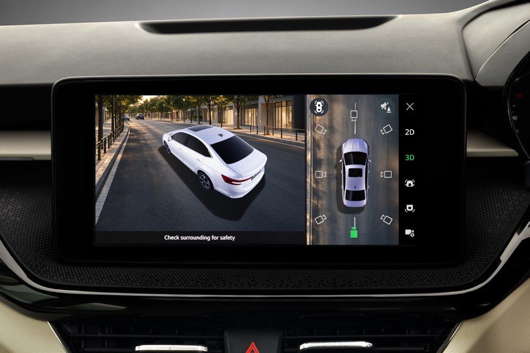 360 Area View camera feed on the Skoda Slavia touchscreen