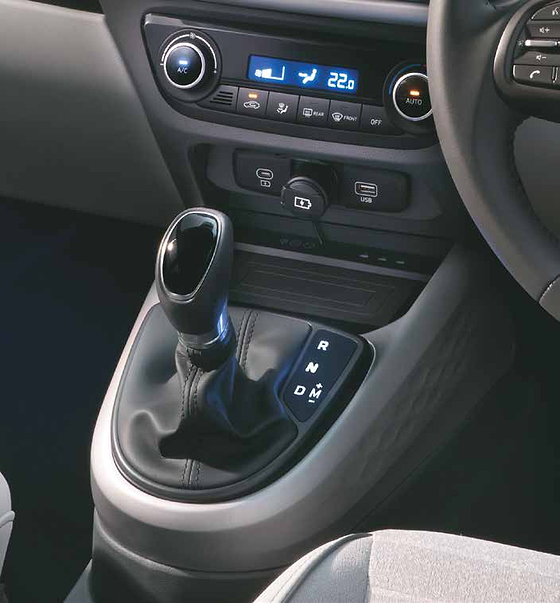 Hyundai Grand i10 Nios, Smart Auto AMT gear selector