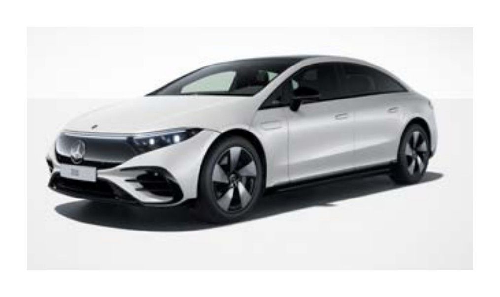 Mercedes-Benz EQS in Opalite White Bright